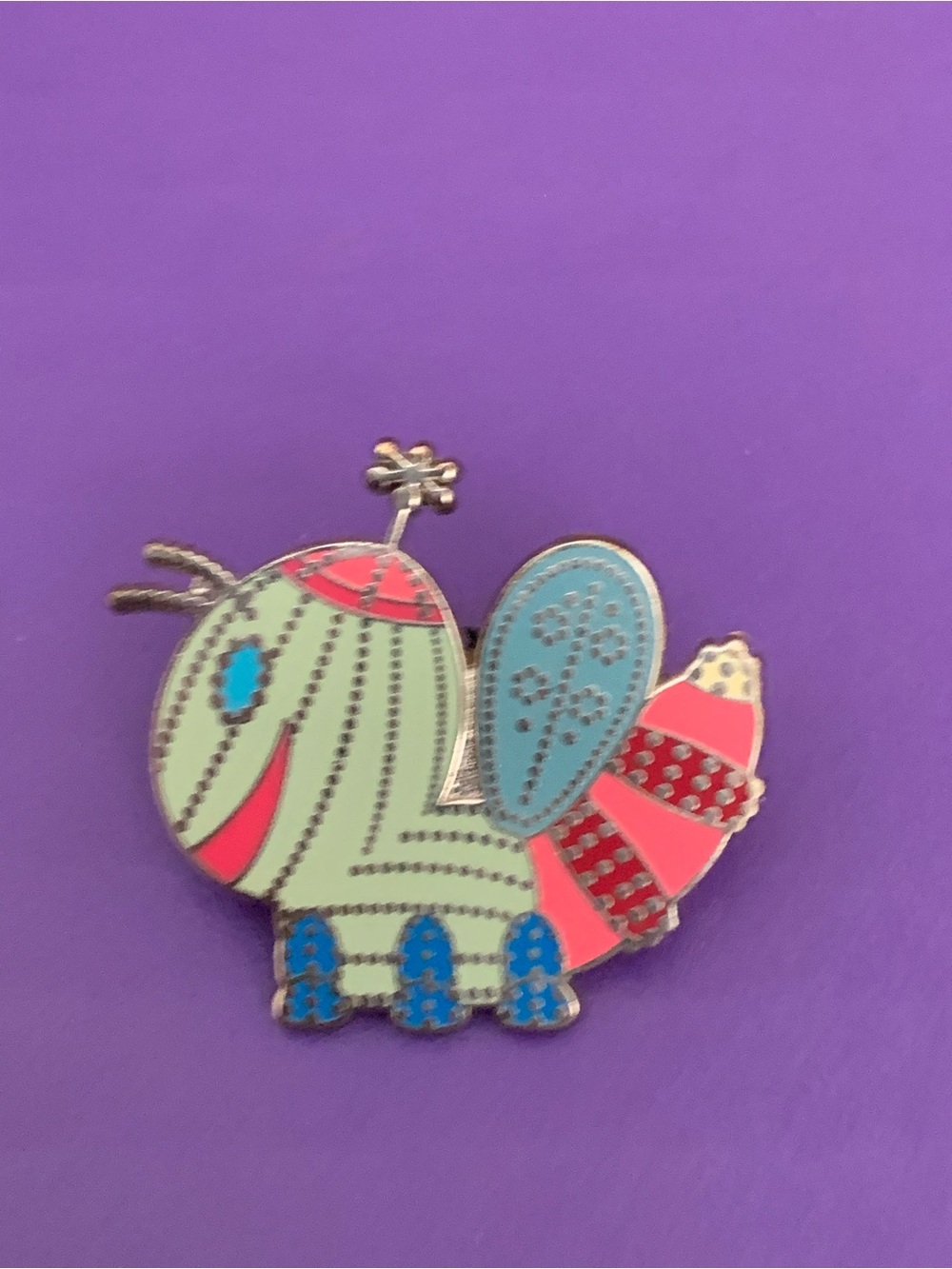 Disney Kingdom Of Cute Series 2 Mystery Main Street Electrical Parade Bee Pin G4